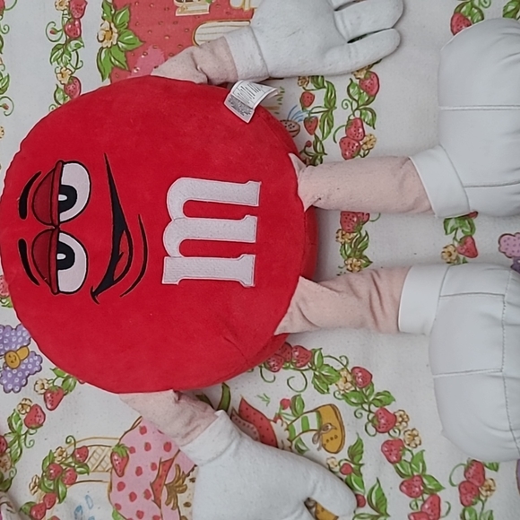 2010 M&Ms Red Plush - Picture 1 of 6